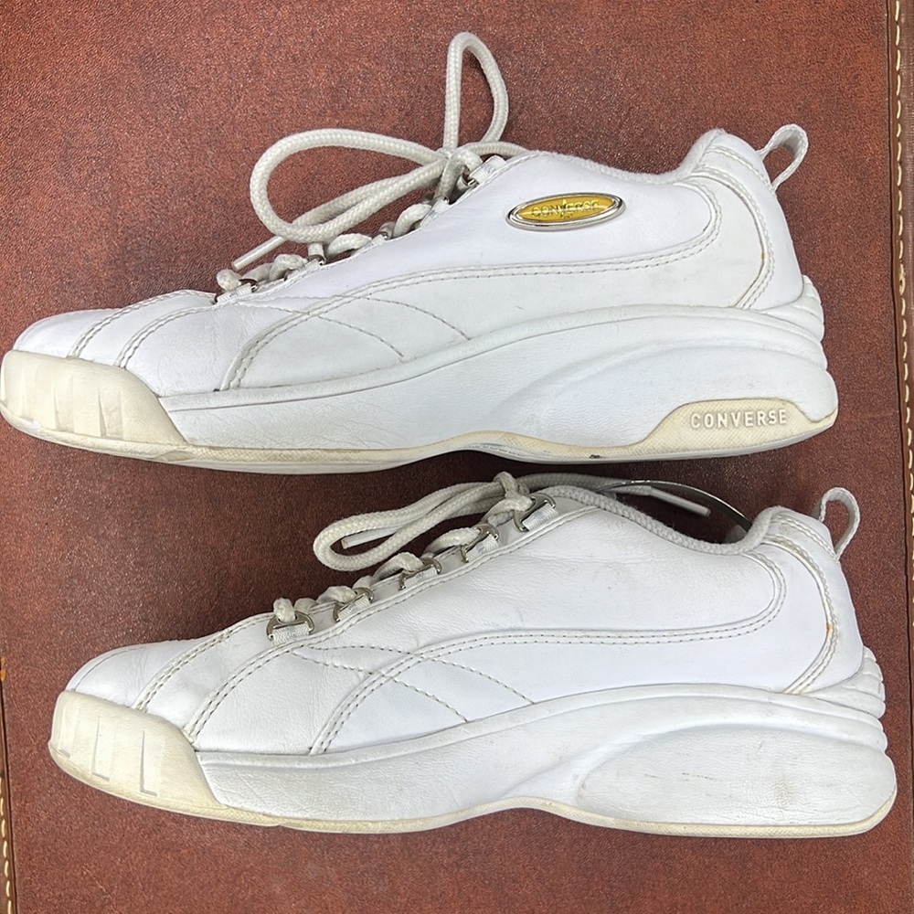 Converse Leather Sneakers Size Ladies 7 - Picture 6 of 9